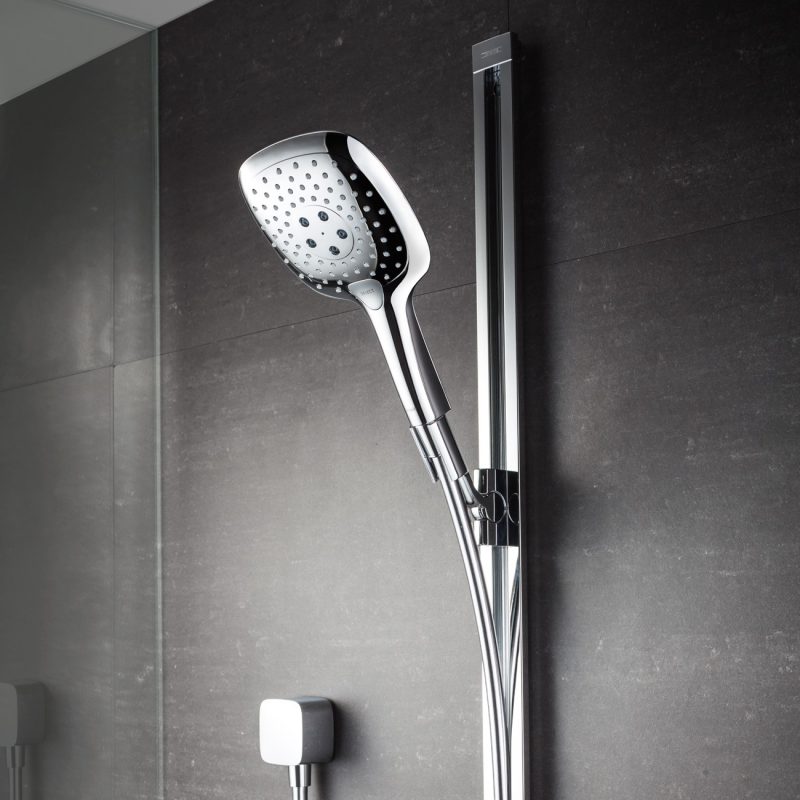 hansgrohe_raindance_showers_select-e150-luxury-rail-shower_327824_2